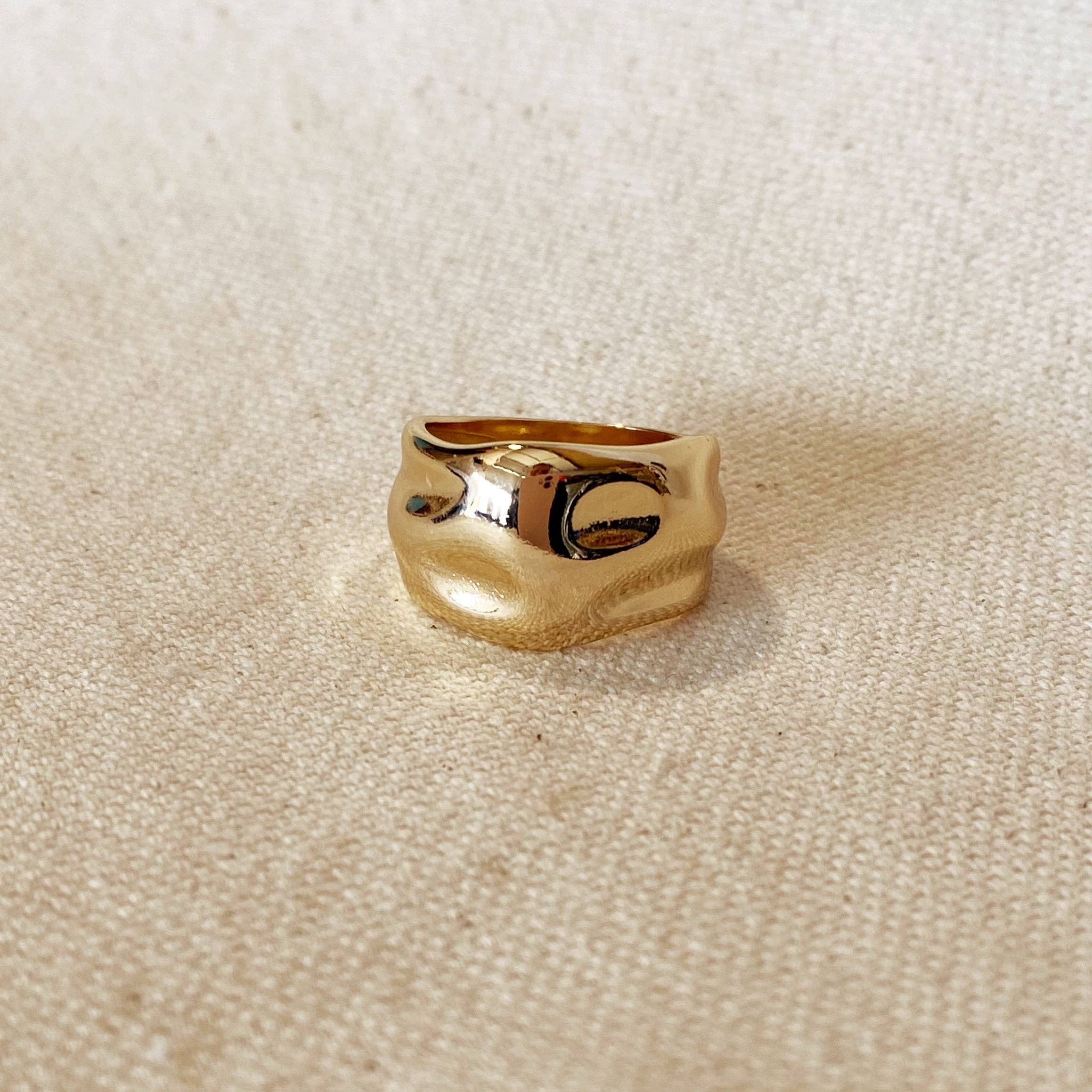 Aurora Wavy Wide Band Ring