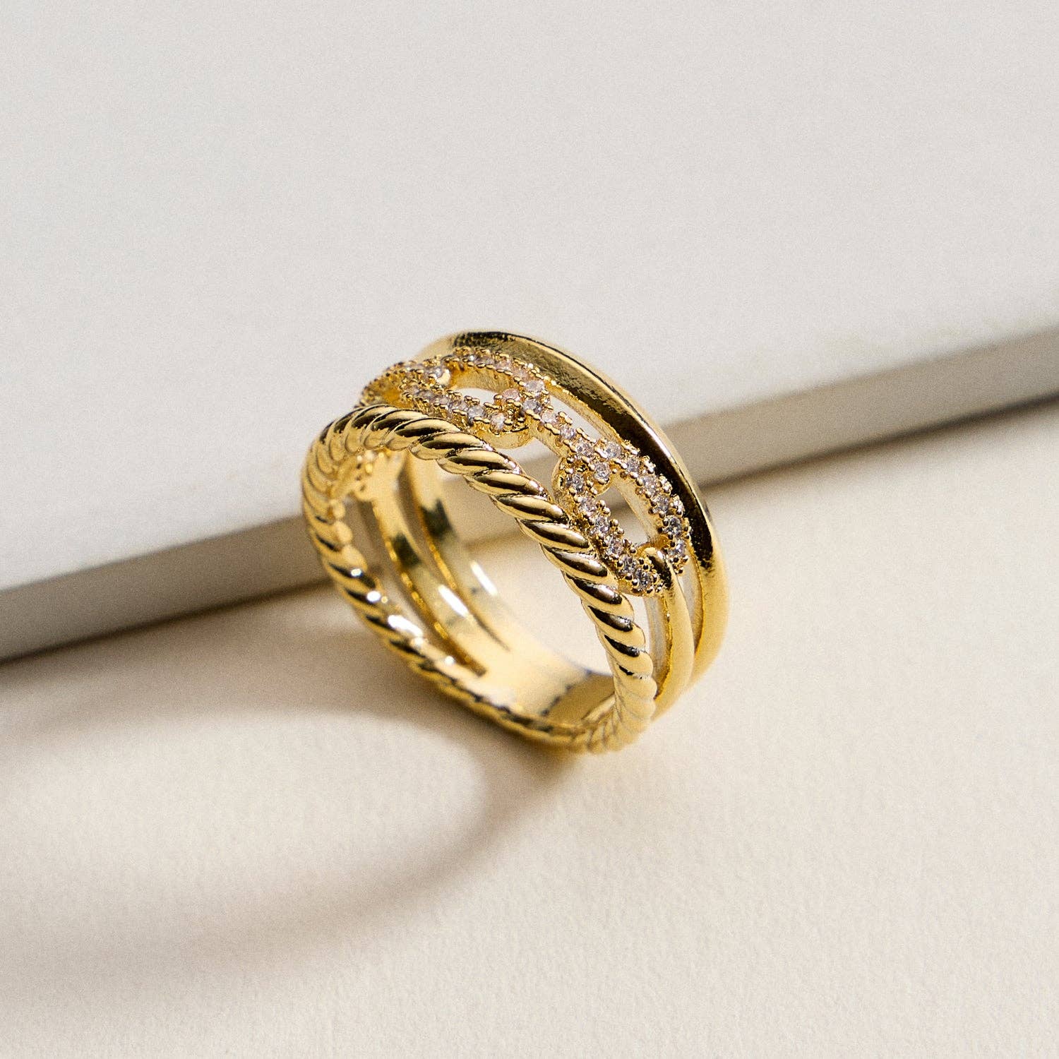 Luxe Link Ring