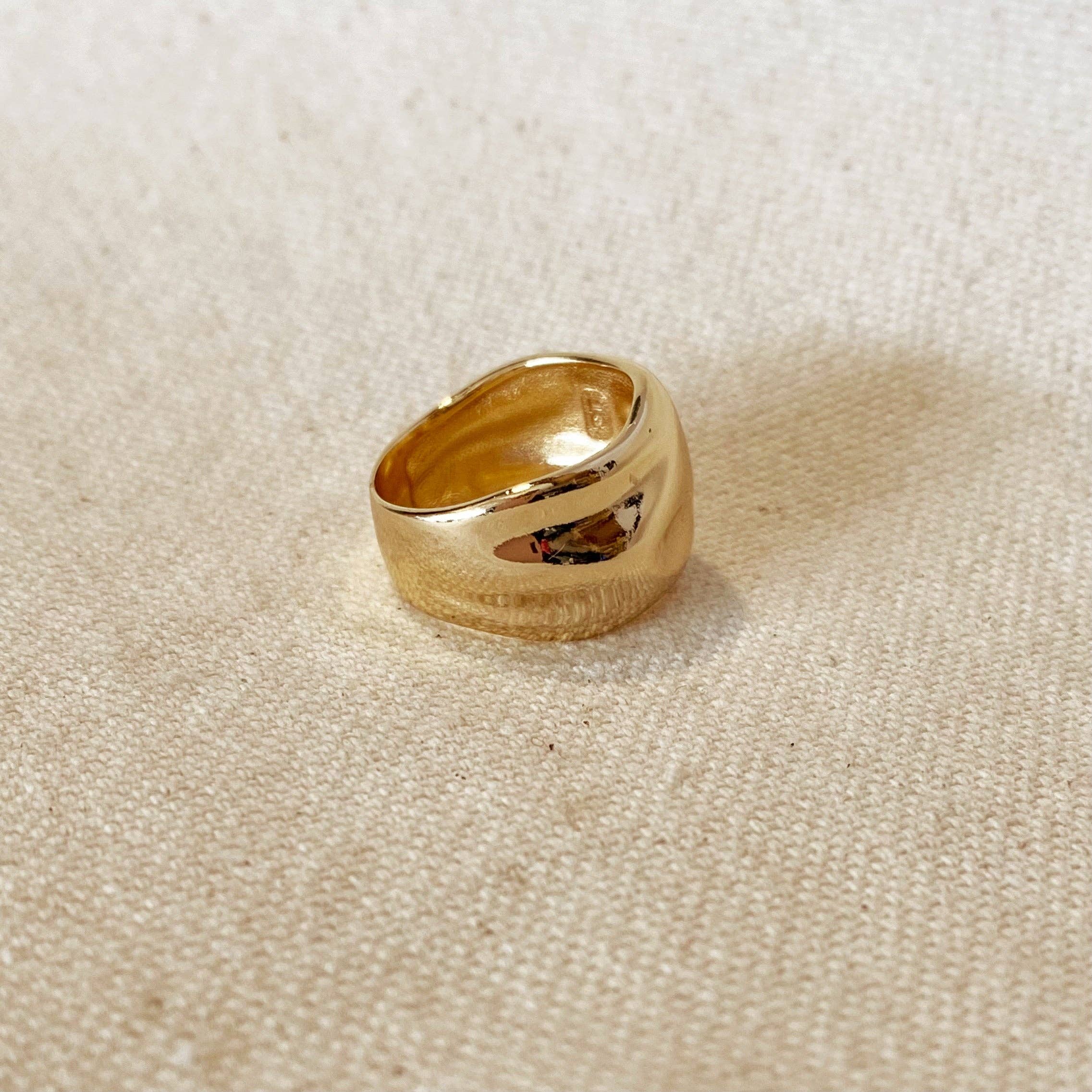 Aurora Wavy Wide Band Ring