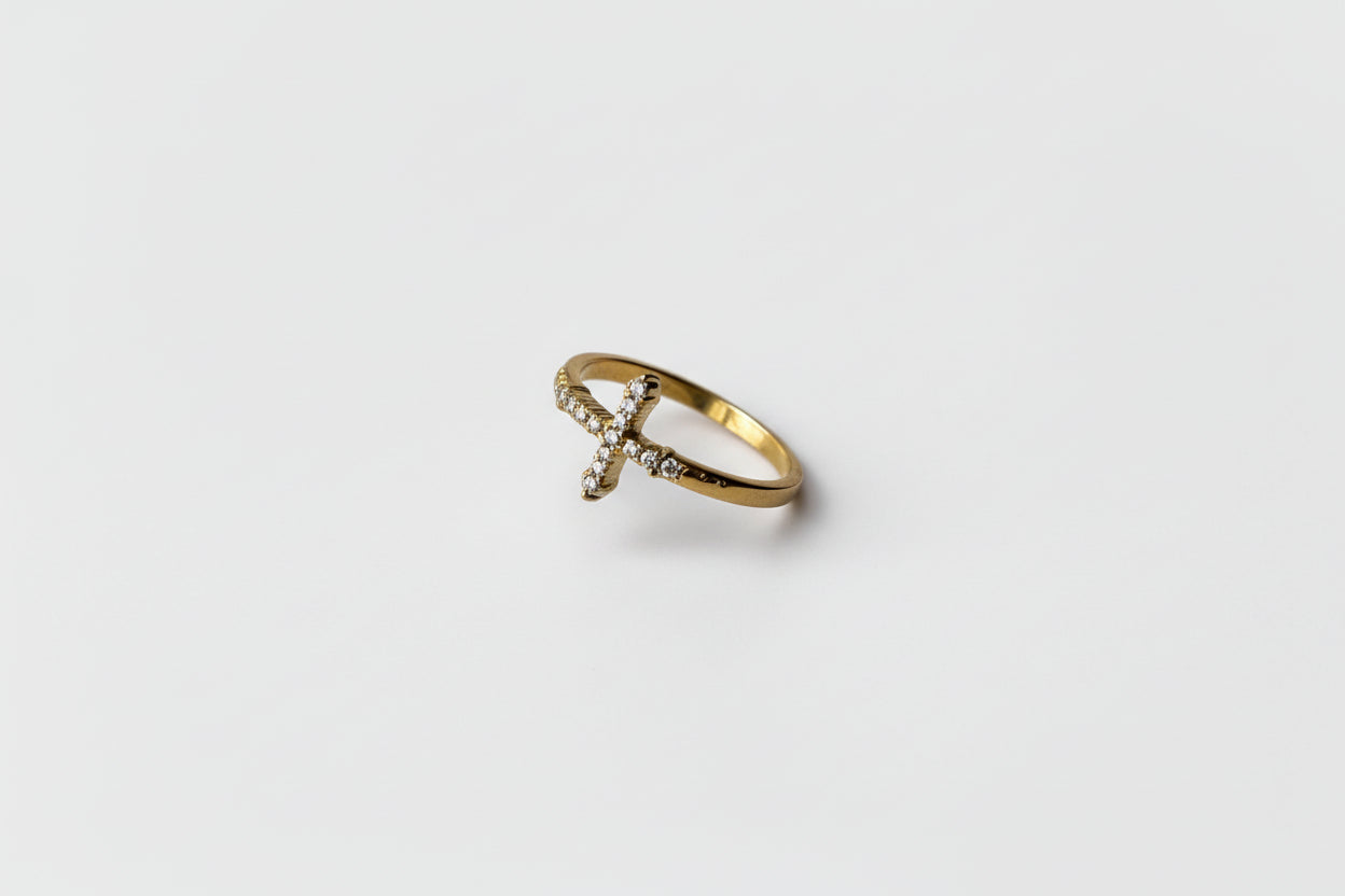Elara Cross Ring
